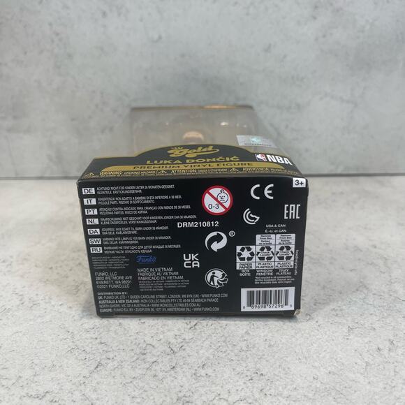 Funko Gold Premium Vinyl Figure Luka Doncic - Good - Picture 7 of 7